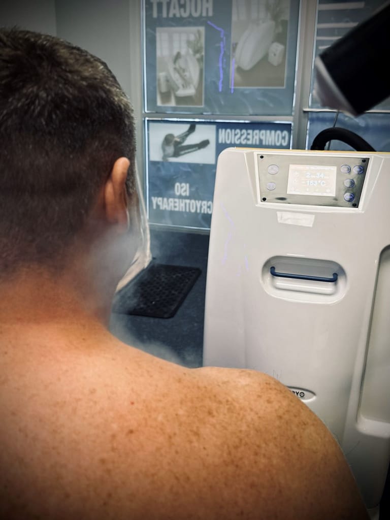 Cryotherapy for back and neck pain